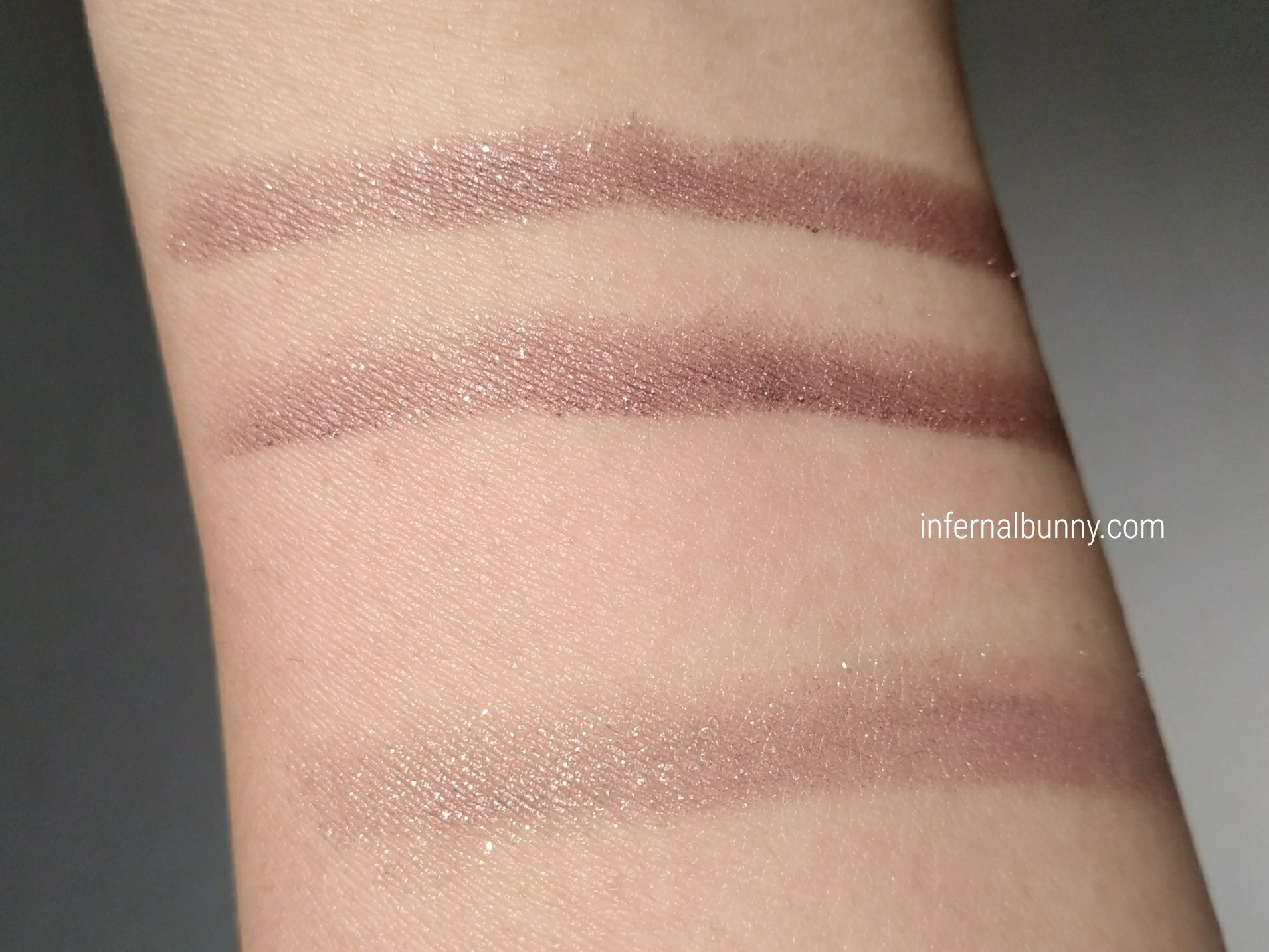 腕のスウォッチ。