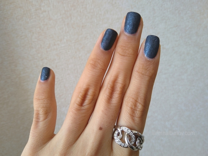 f:id:infernalbunny:20201110103046j:plain ネイル着画