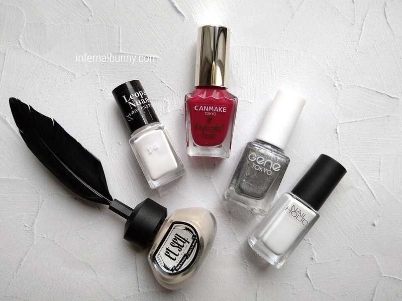 ネイルボトルを集めたところ。