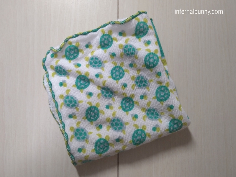 タオルハンカチ。