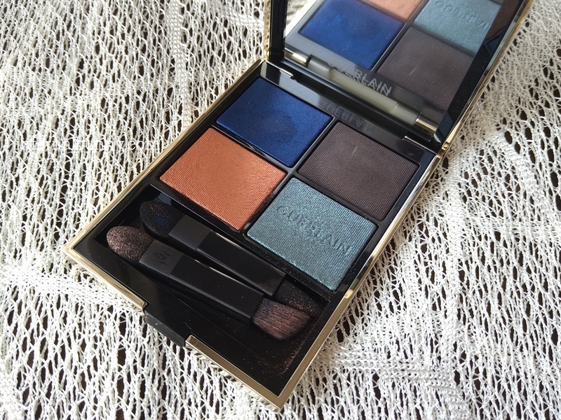 アイシャドウ。