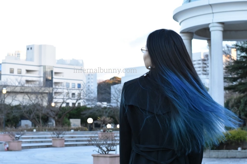 ピアスをつけた呉樹の後ろ姿他撮り。