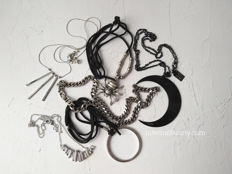 ネックレス6個。