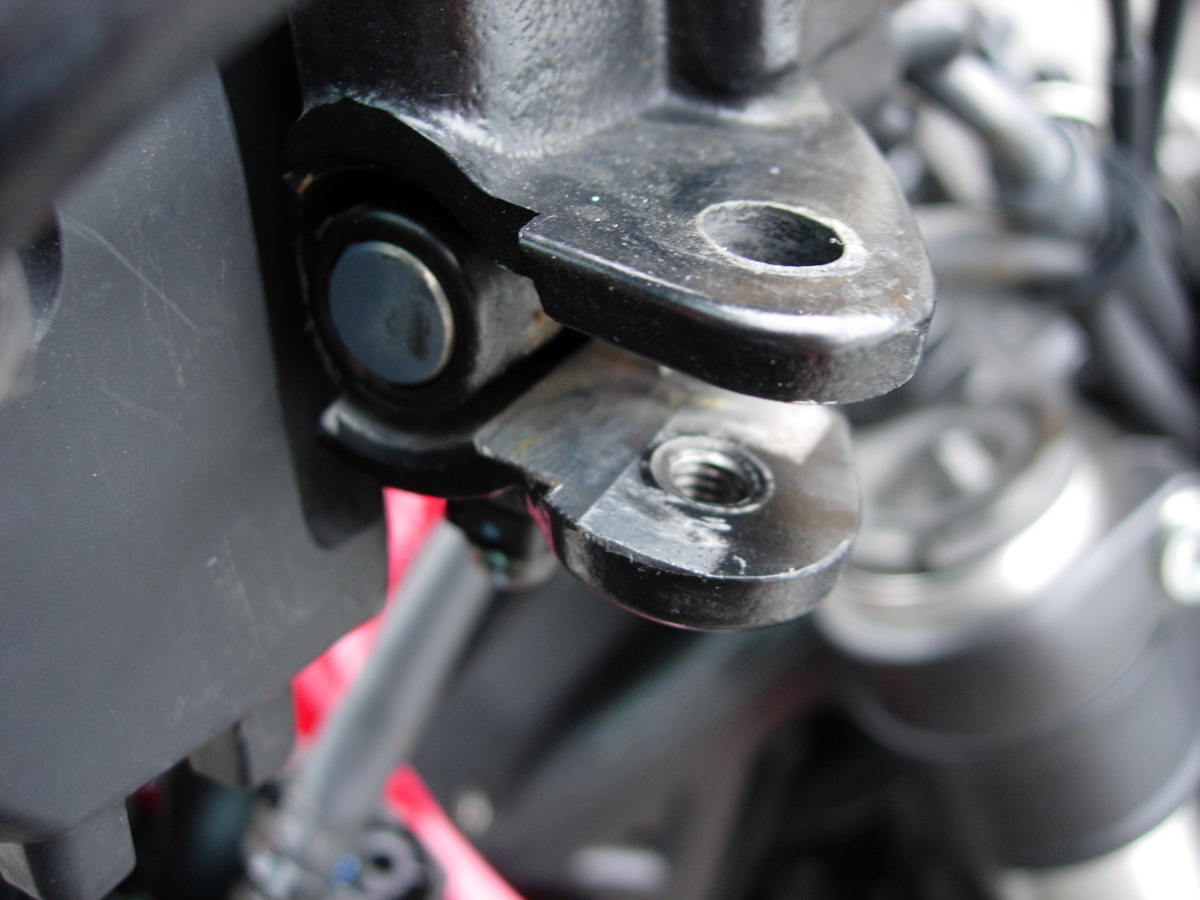 Cb250r ブレーキレバーをグリスアップして レバーの動きを軽くする ホンダ Cb250r を10倍たのしむブログ