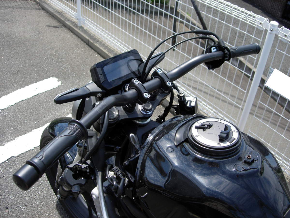 Cb250r のハンドルをアップハンドルに交換してみた結果 ホンダ Cb250r を10倍たのしむブログ