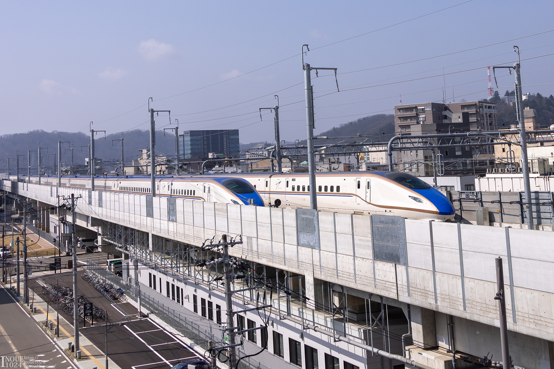 敦賀行つるぎ15号と東京行はくたか560号の交差