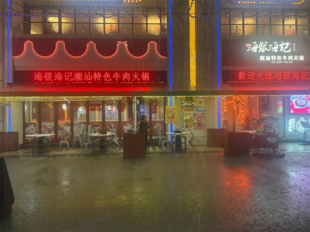 Broadway Food Streetの様子