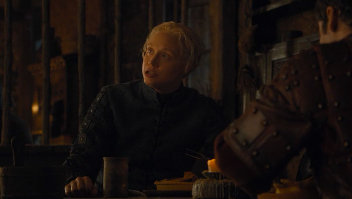 Scene from Game of Thrones/Season 4/Episode 7 『ゲーム・オブ・スローンズ』で、ポットパイの追加の注文を丁重に断るブライエニー: