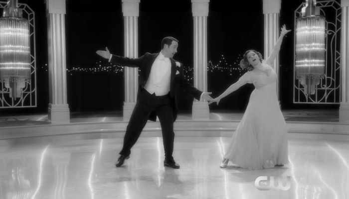 Scene from Crazy Ex-Girlfriend 『クレイジー・エックス・ガールフレンド』で、Settle for Meの歌