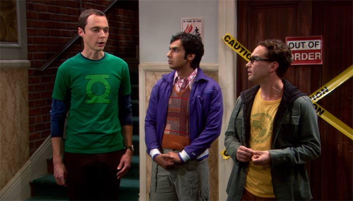 Scene from The Big Bang Theory/Season 1/Episode 7 『ビッグバン★セオリー』で、シェルドンとレナードはエレベーターホールの前で議論