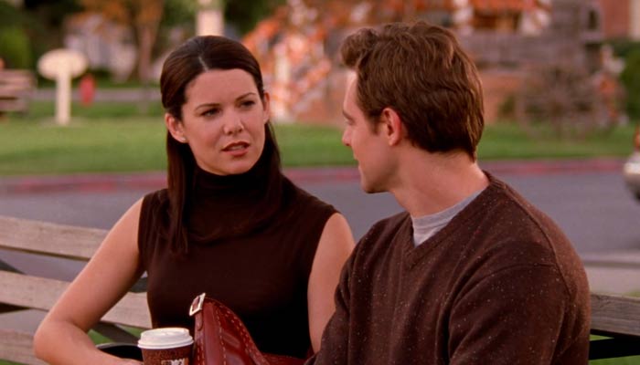 『ギルモア・ガールズ』で、クリストファーに話の先を促すローレライ