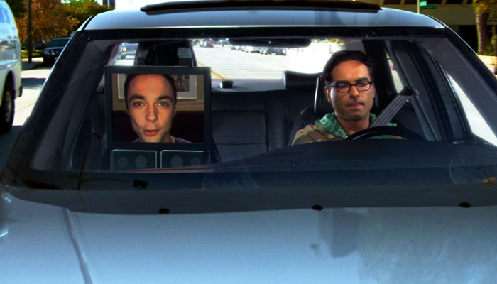 Scene from The Big Bang Theory 『ビッグバン★セオリー』で、遠隔操作シェルドンとレナードは大学へ車で向かう