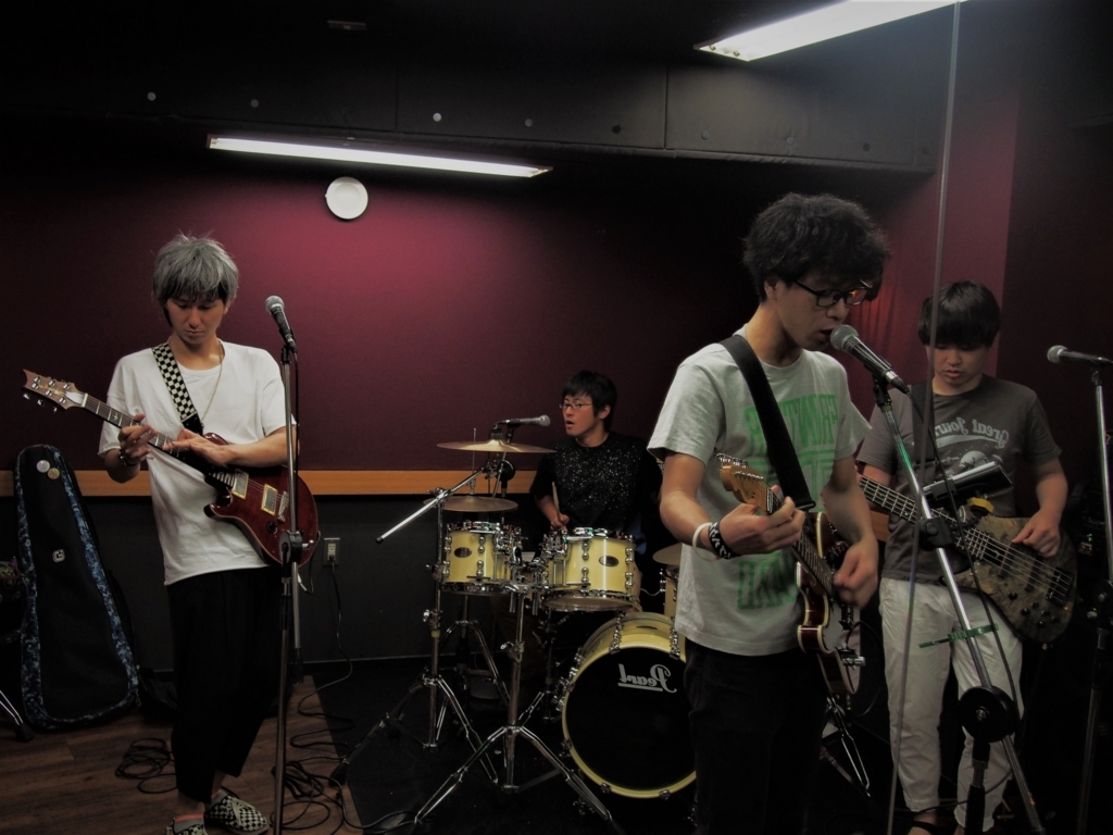 f:id:interviwreportmusic:20180708201036j:plain