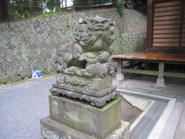 五所神社の狛犬