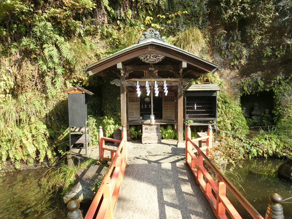 f:id:inudenchi:20161123143630j:plain f:id:inudenchi:20161123143630j:plain