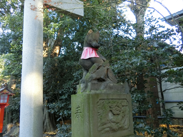 馬橋稲荷神社の右の狐