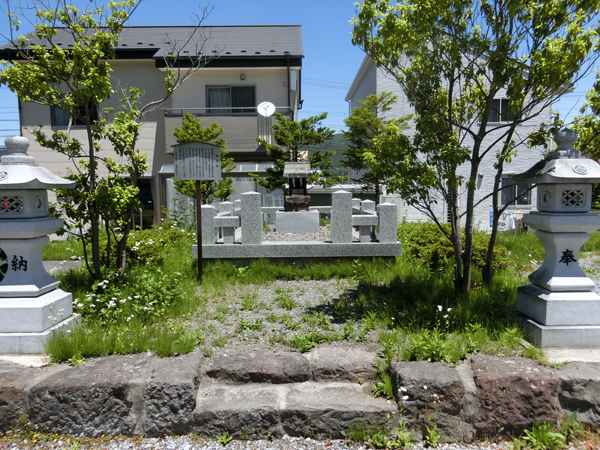 f:id:inudenchi:20170619230643j:plain f:id:inudenchi:20170619230643j:plain