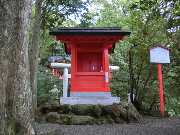 f:id:inudenchi:20181008180140j:plain f:id:inudenchi:20181008180140j:plain