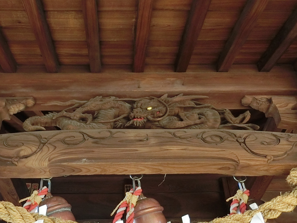 弦巻神社の彫刻