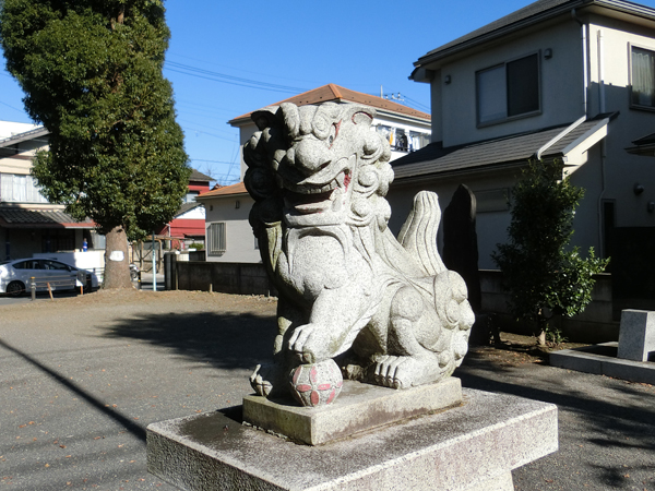 島守神社の右の狛犬