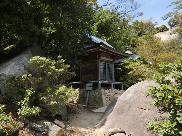 弥山にある観音堂