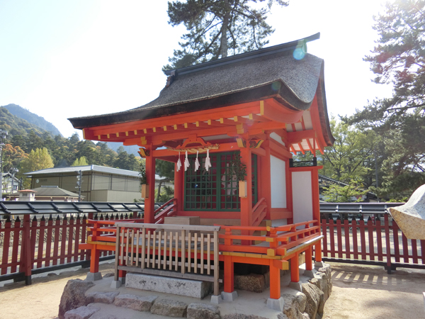 f:id:inudenchi:20190508191415j:plain f:id:inudenchi:20190508191415j:plain