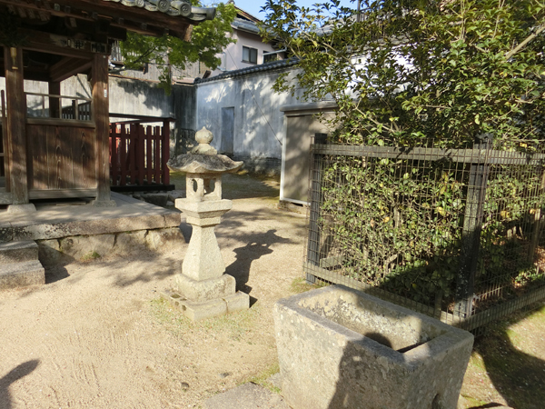 f:id:inudenchi:20190513220220j:plain