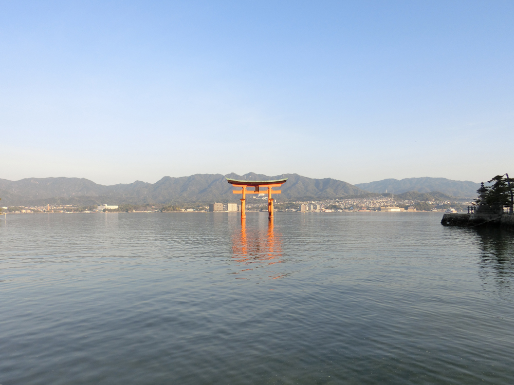 厳島神社の大鳥居