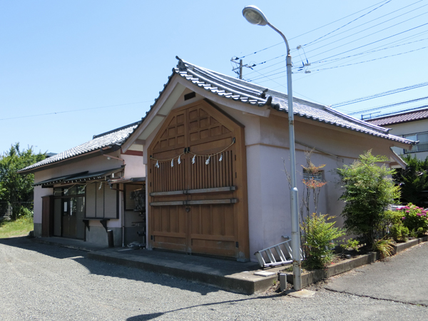 f:id:inudenchi:20190616231521j:plain f:id:inudenchi:20190616231521j:plain