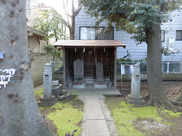 f:id:inudenchi:20200404145448j:plain f:id:inudenchi:20200404145448j:plain