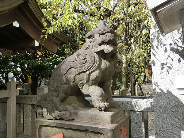 牛天神北野神社の狛犬