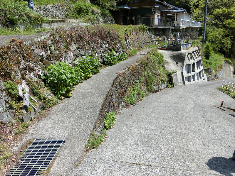 黒仁田神社の入口