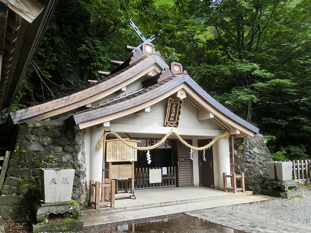 戸隠神社の奥社と九頭龍社の紹介