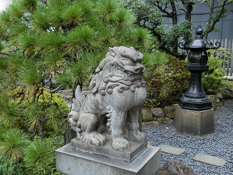 龍光不動尊の狛犬