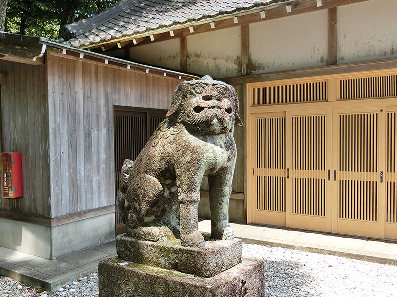 産田神社の狛犬