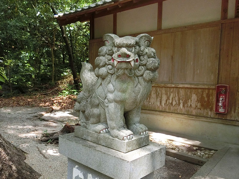 花の窟神社の狛犬