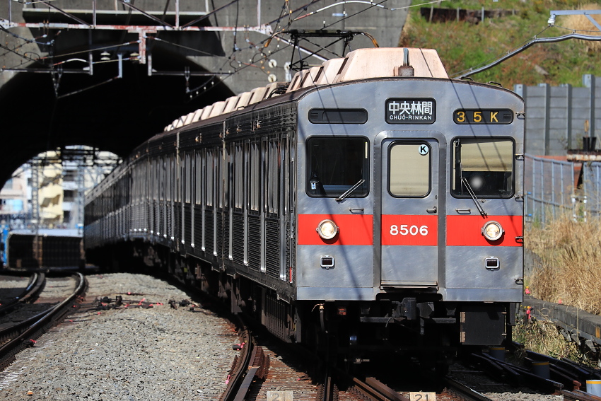 田園都市線 8606F - すばらしき通勤通学列車Ⅱ