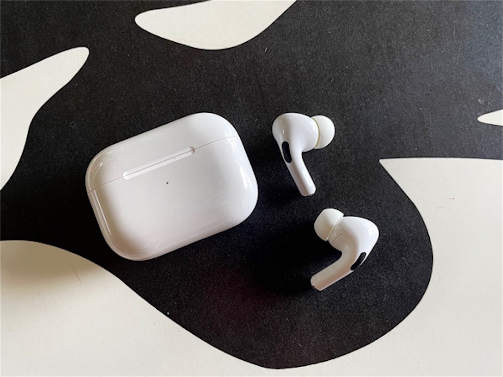 AirPods pro が水没して復活した話 - 右足の幅がFでした。