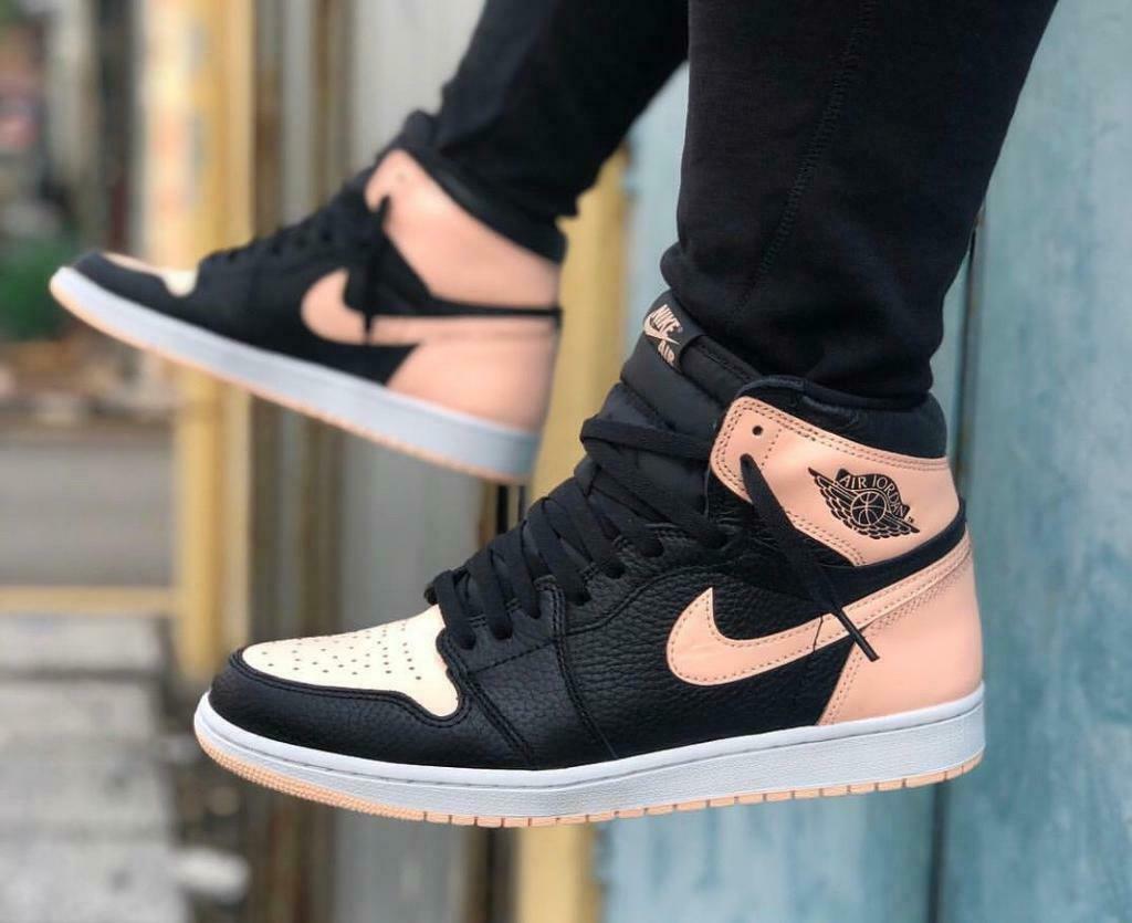 air jordan 1 crimson tint outfit