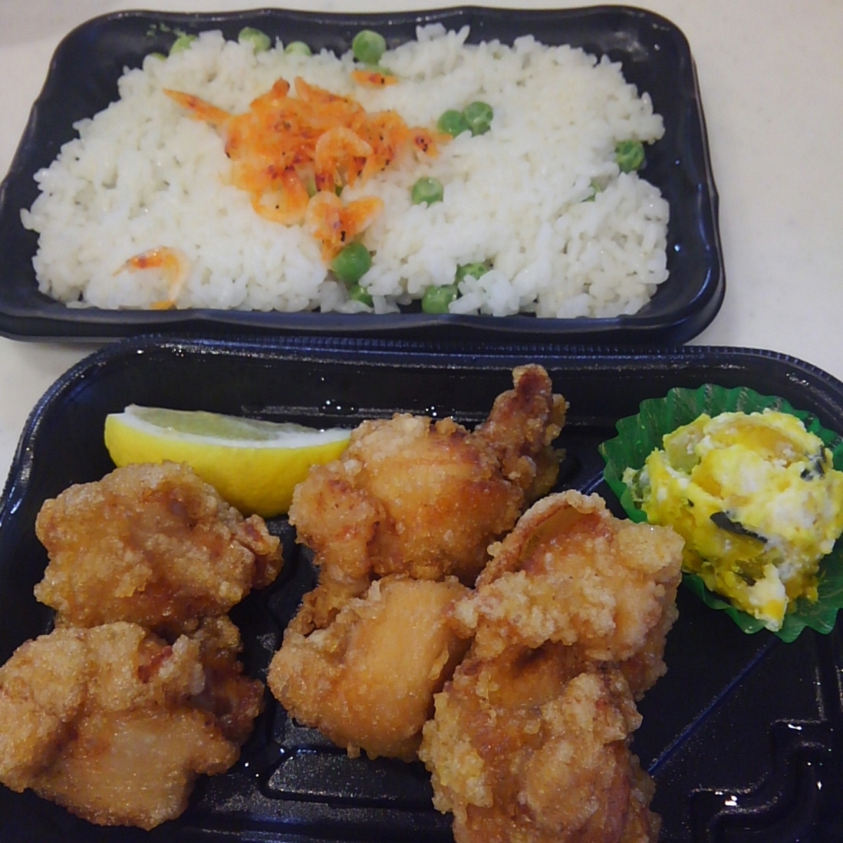 和食さと テイクアウト 豆御飯と唐揚弁当