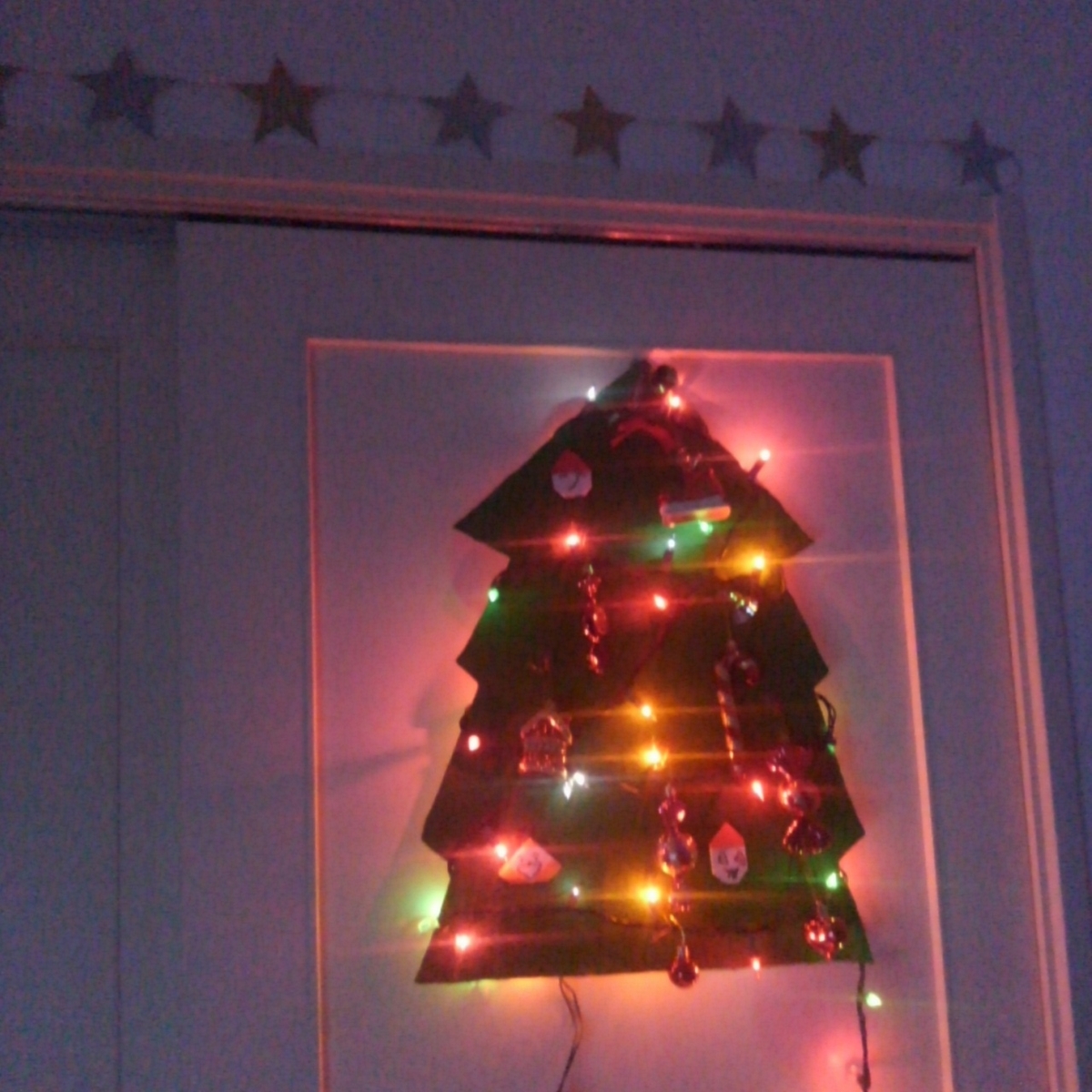 クリスマス 壁掛けxmasツリー いたずら盛りの幼児でも安心 置き場も収納も困りません うち遊ビギナー