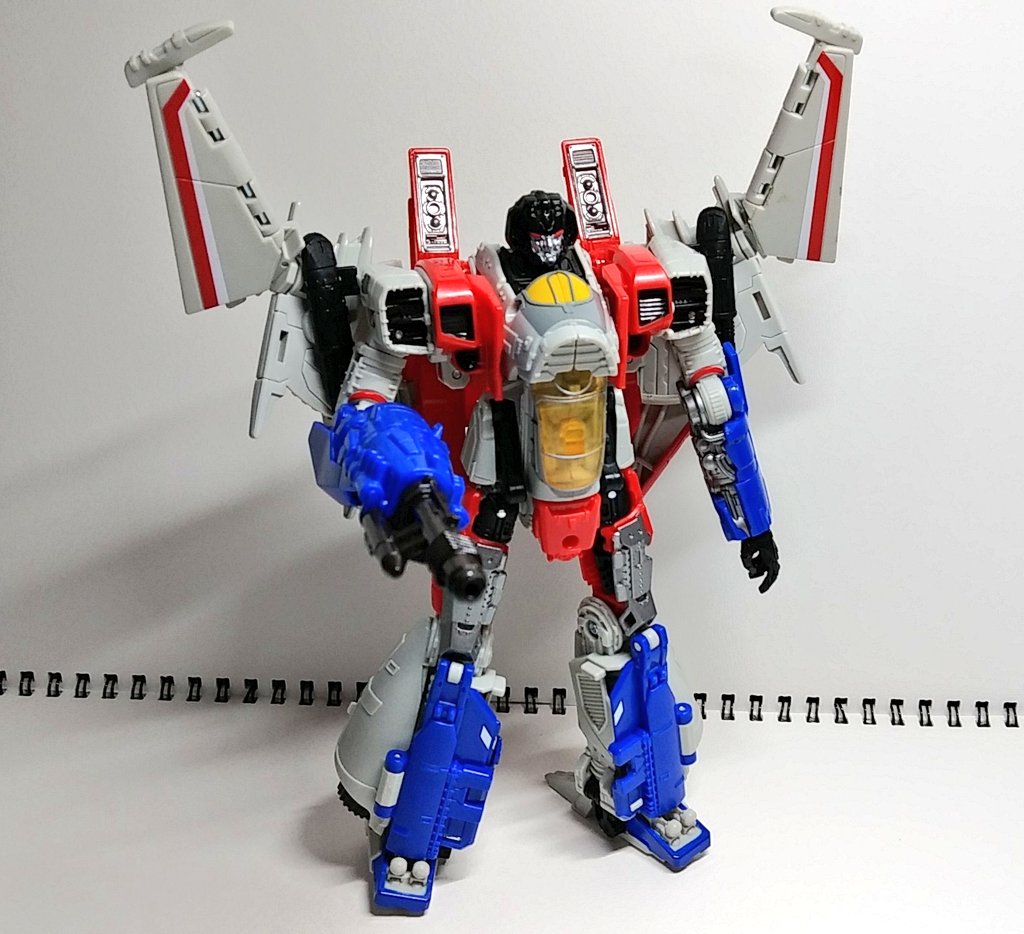 SS-67 スタースクリーム　スタジオシリーズ　劇場版バンブルビー SS-67 スタースクリーム｜トランスフォーマーオフィシャルサイト
