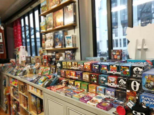 フランス ナントのボードゲームショップ Le Temple Du Jeu に行ってきた ニューヨークの色