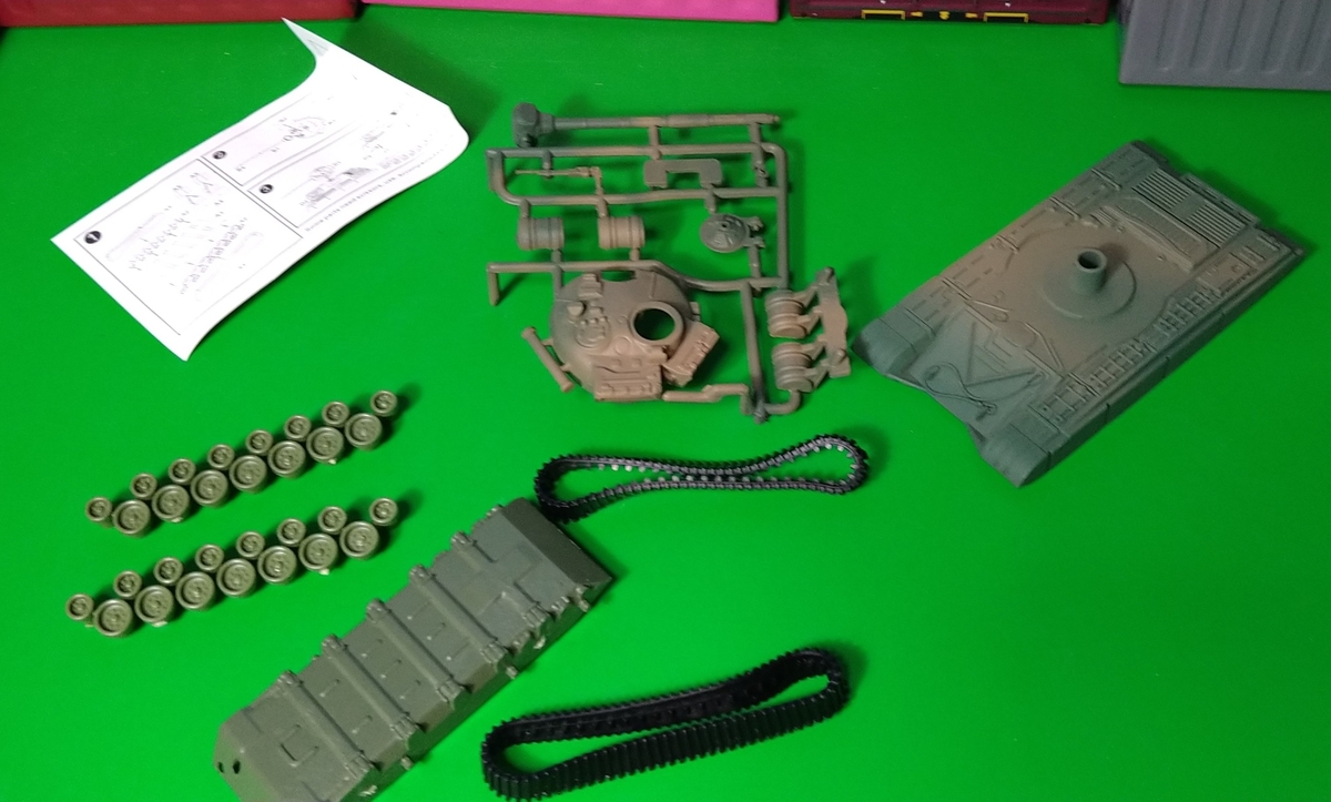 おみやげ屋で売っていた怪しい戦車のプラモデル？1/72 T72-M1 4Dバトル