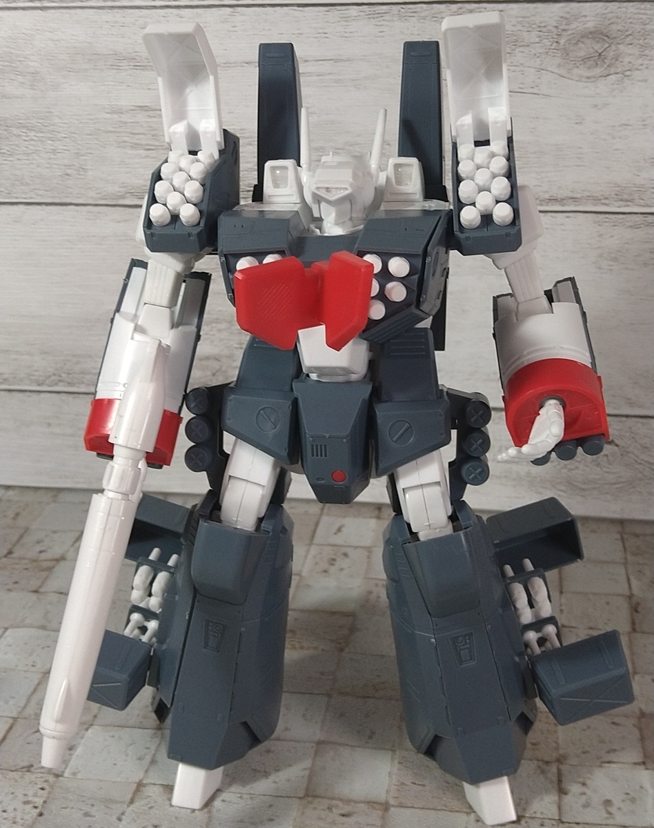 造形にこだわりを感じるもっと評価されるべきキット！ ハセガワ 超時空