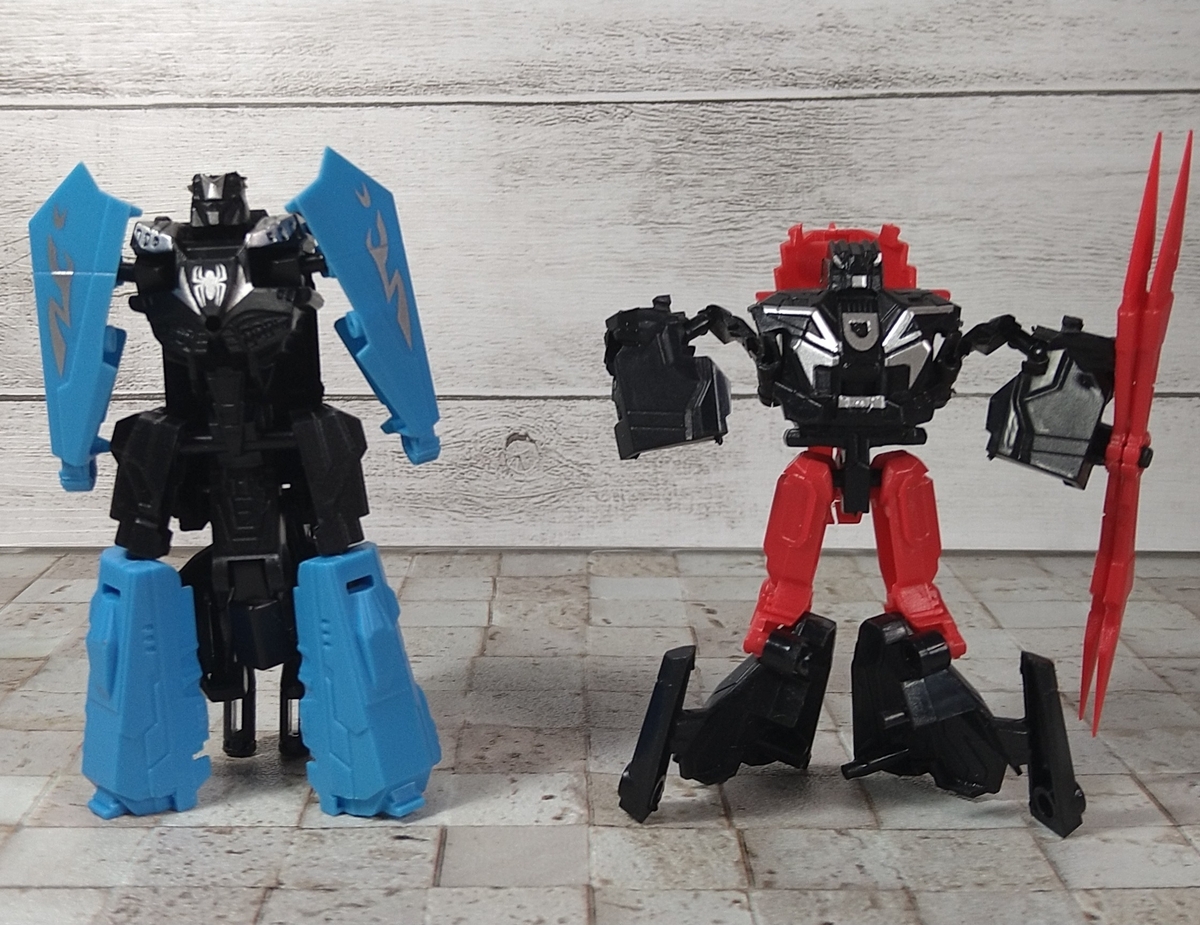 ABS樹脂？ 脅威の5体合体！！ 新たなパチモン！ どう見てもブルー