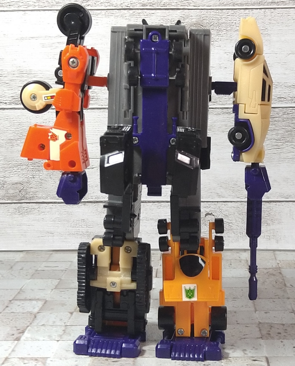 トランスフォーマー？？　偽物 偽物かどうか、どうやって見分けるの？ : r/transformers