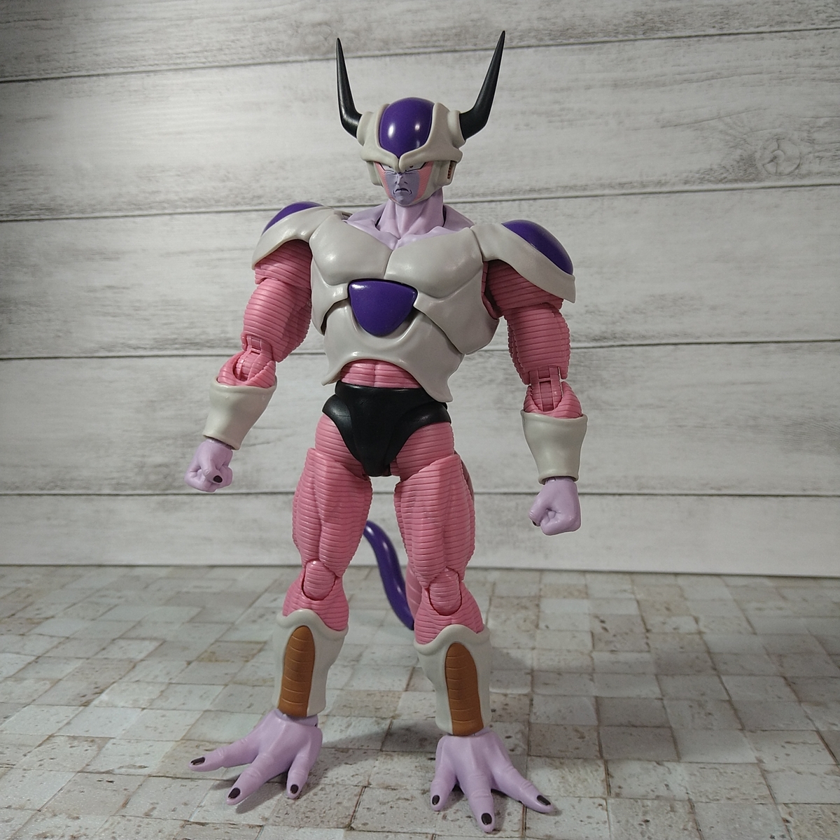 フリーザ 第二形態 shフィギュアーツ S.H.Figuarts フリーザ 第二形態 | 魂ウェブ