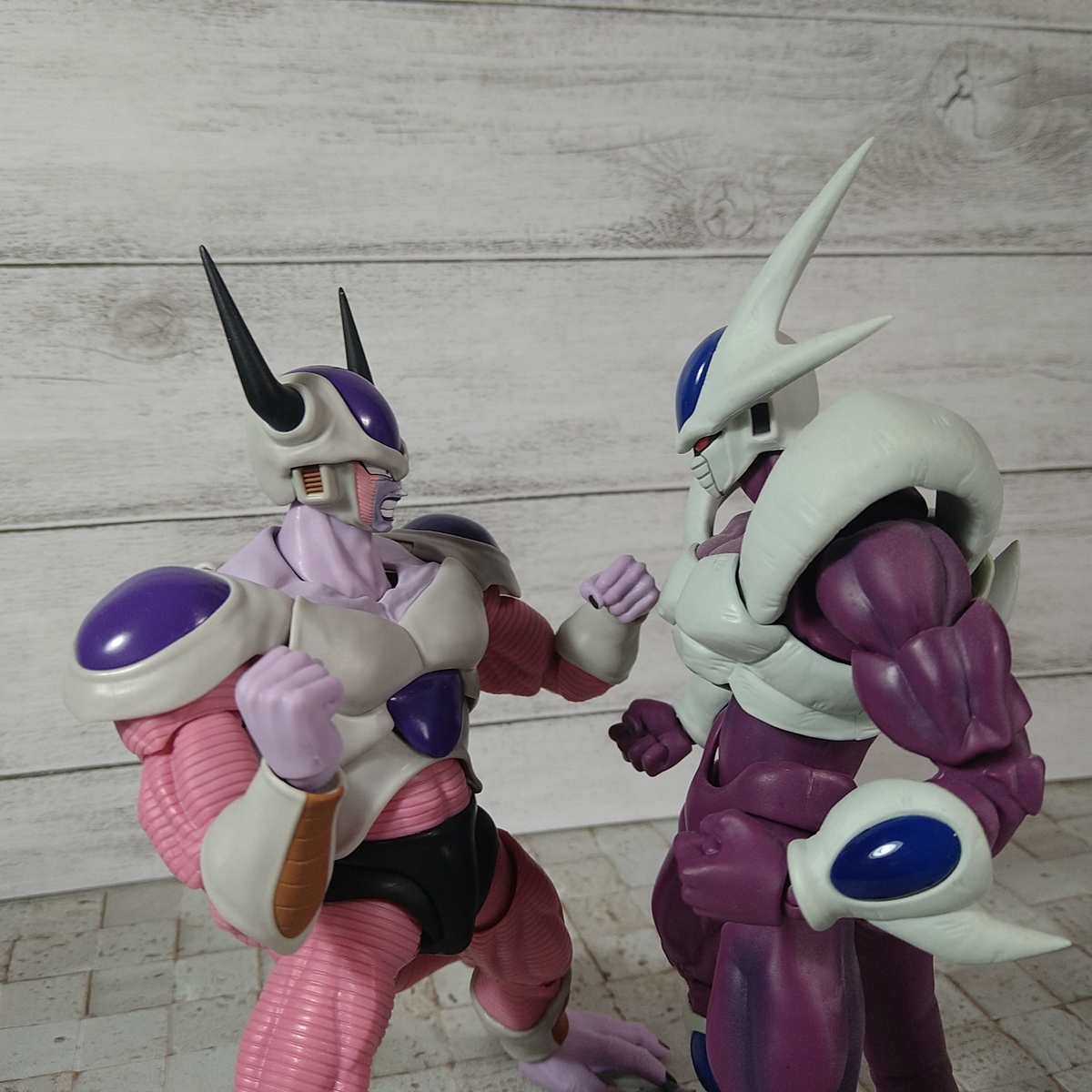 ドラゴンボールカプセル・ネオ「帰ってきたフリーザ編」 ドラゴンボールカプセル・ネオ 帰ってきたフリーザ編 | メガホビ