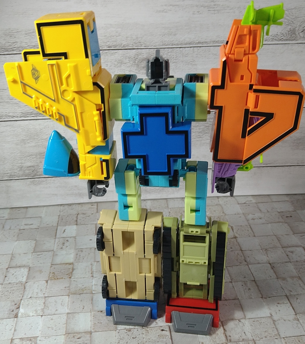 ロボット 海外にて購入 1点ものです。激レアです ロボット 海外にて購入 1点ものです。激レアです これは！ブルー